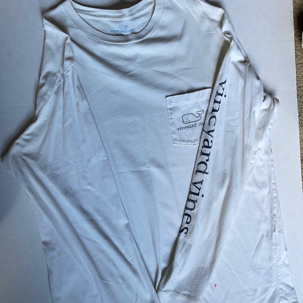 Medium Vineyard Vines long sleeve